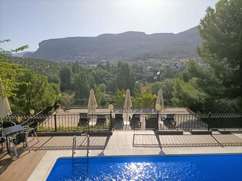 Day, Mountain view, Pool view, Swimming pool, sunbed