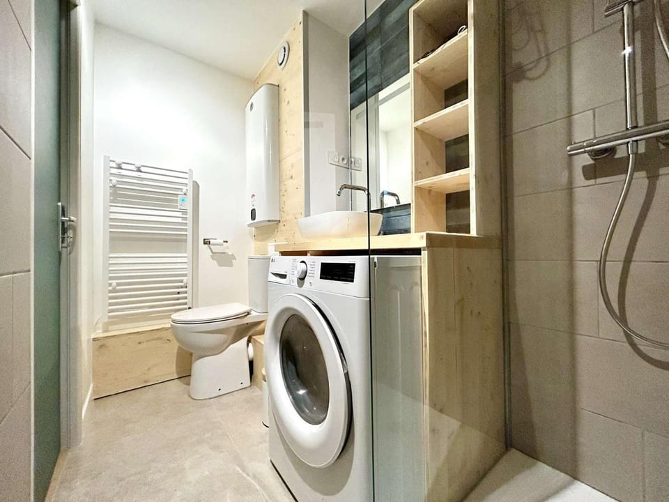 Studio rénové pour 4 pers avec balcon et parking à Briançon - FR-1-330C-149 Apartment in Briançon