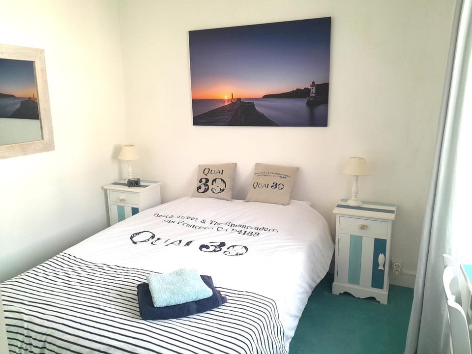 Maison rénovée centre bourg, 3 chambres, proche commerces - FR-1-813-11 House in Brittany