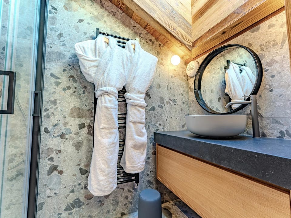 Penthouse alpin moderne à Méribel, 12 pers., cheminée, service hôtelier 5* - FR-1-613-136 Apartment in Les Allues