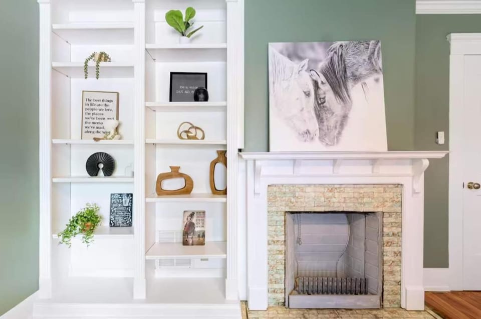 Stylish Retreat Walkable to Bars & Restaurants House in Jefferson County