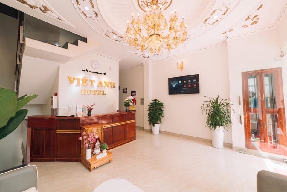 Communal lounge/ TV room, Lobby or reception