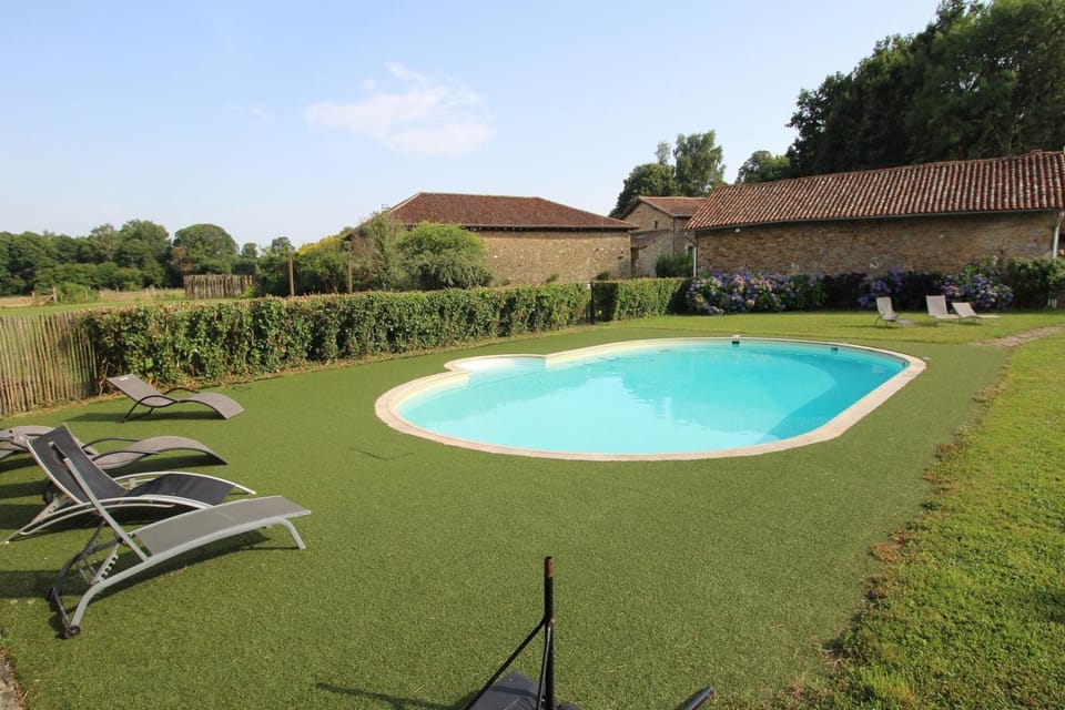 La feuillardière House in Nouvelle-Aquitaine
