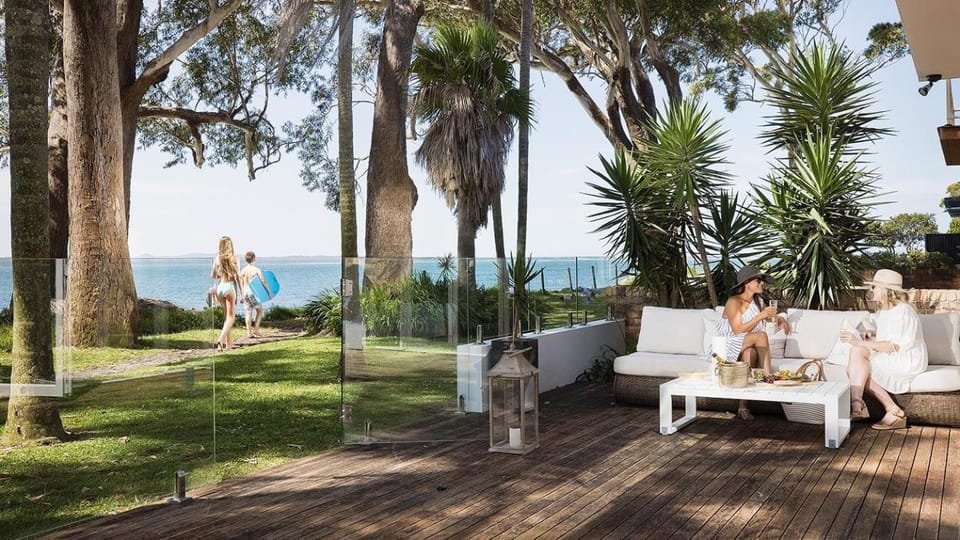 Patio, Communal lounge/ TV room, Spring, Day, Natural landscape, Garden, View (from property/room), Balcony/Terrace, Living room, Seating area, Evening entertainment, Garden view, Sea view