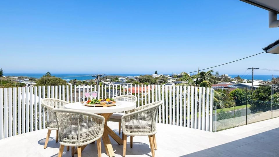 Patio, Day, Natural landscape, View (from property/room), Balcony/Terrace, Living room, Seating area, Dining area, Sea view