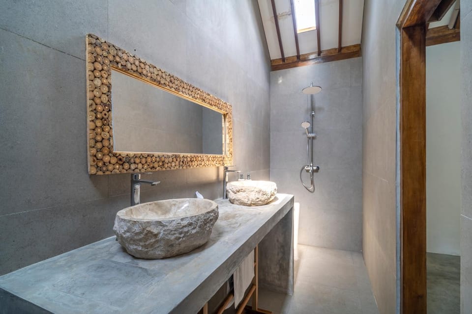 Shower, Bathroom, towels