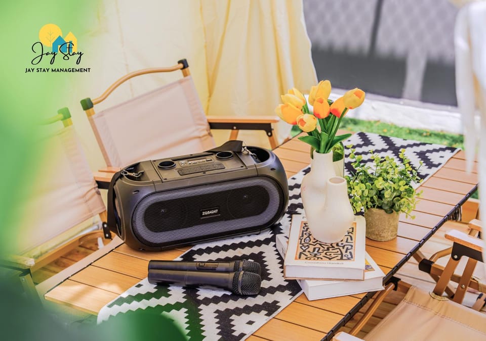 The Shore l Exclusive Private Garden l Luxury Suite l 4-9 pax l Melaka River View l Direct Mall l Jonker Street by Jay Stay Management Apartment in Malacca