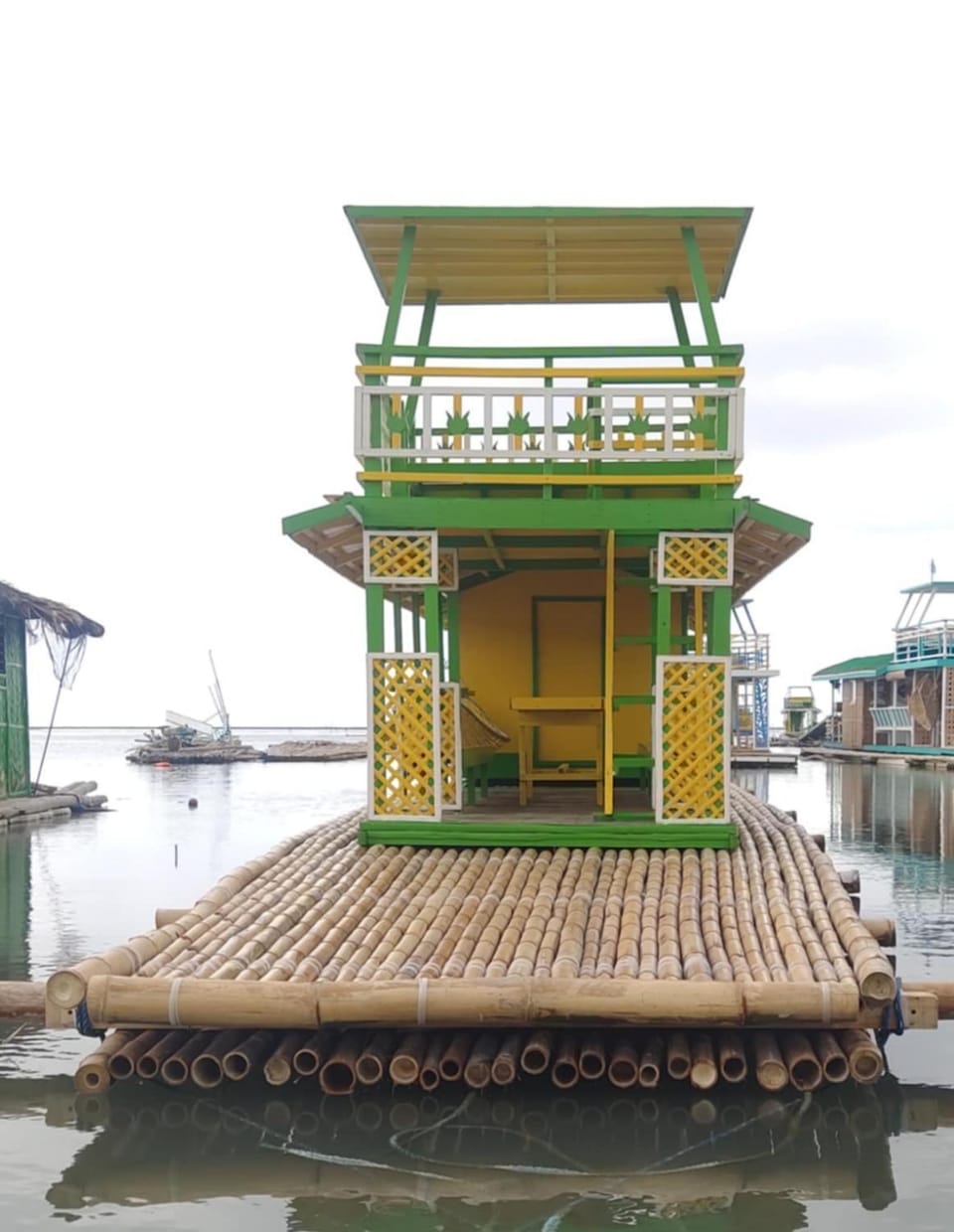 Little Boracay Kuya Waw Floating Cottage Docked boat in Calabarzon