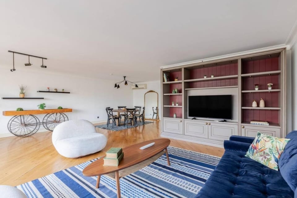 Luxury Modern 3Bed25Bath Central Bright Pad #375 Apartment in Istanbul