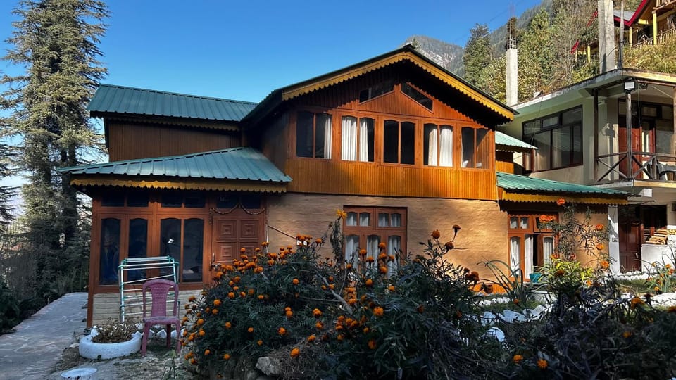 Property building, Garden