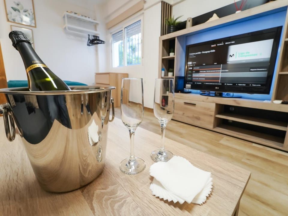 Apartamento Playa La Carihuela con Wi-Fi Apartment in Torremolinos
