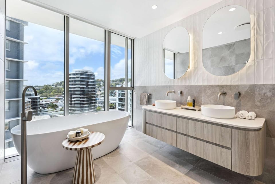 Bathroom, towels
