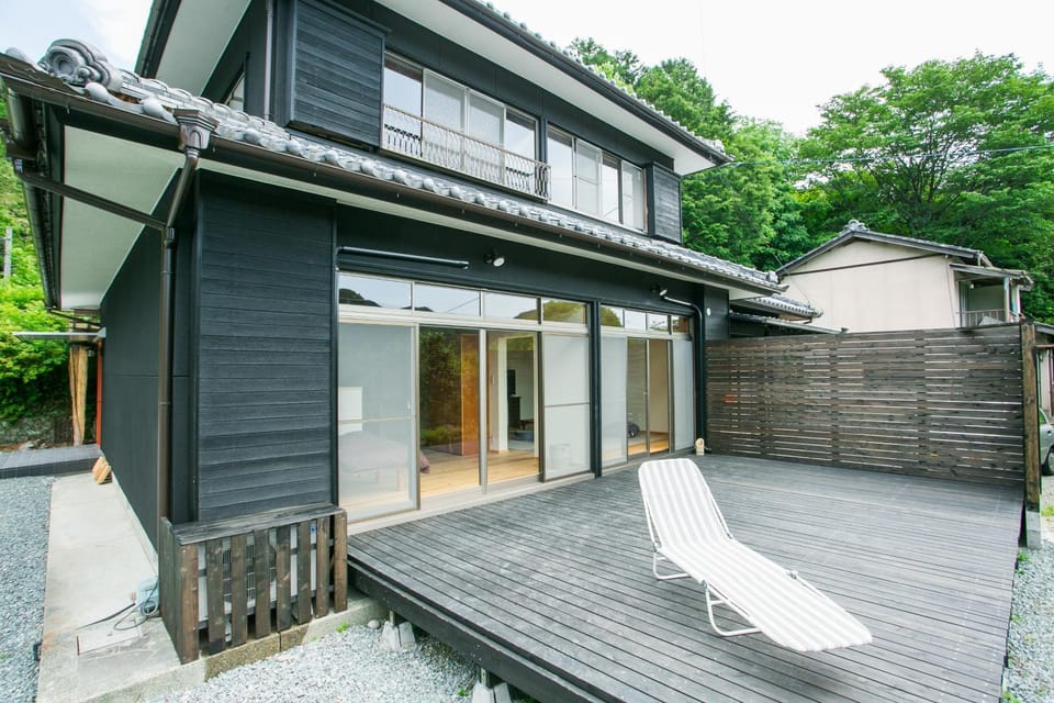 Property building, Balcony/Terrace