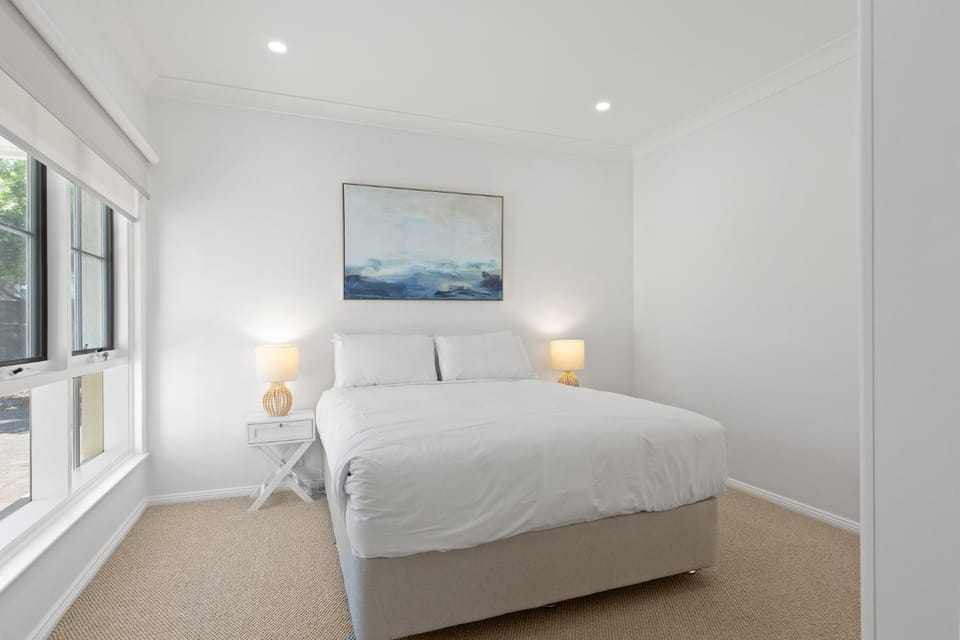 Coastal Escape, 2 Bedroom Retreat with Courtyard House in Adelaide