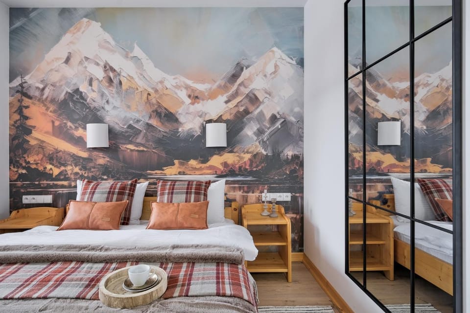 Bed, Living room, Bedroom, towels