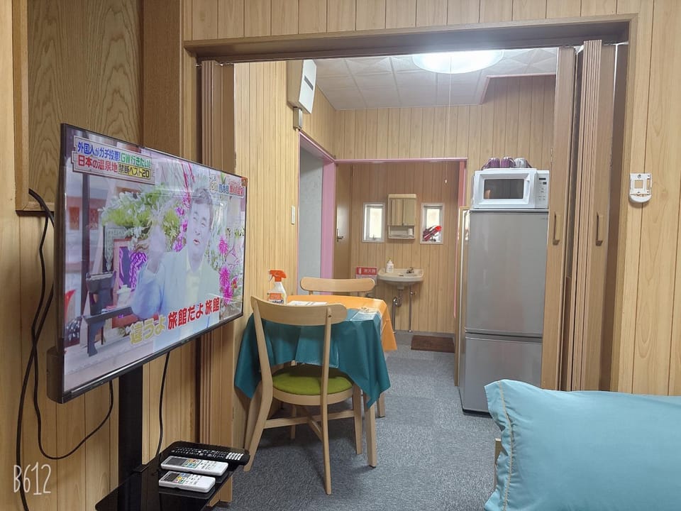 瀬戸内瓦町301 Apartment in Japan