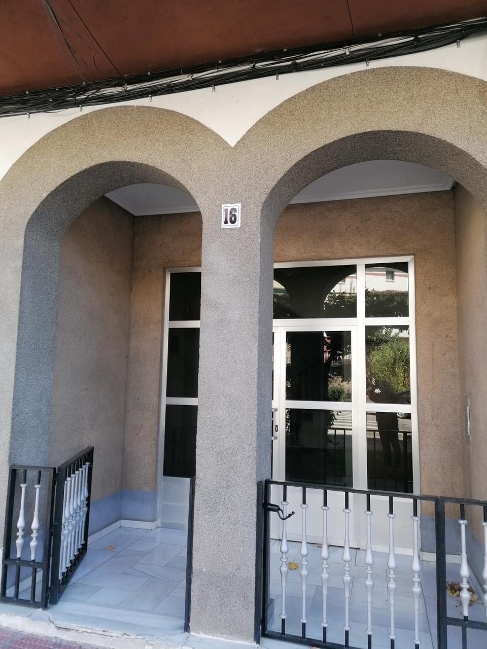 Facade/entrance