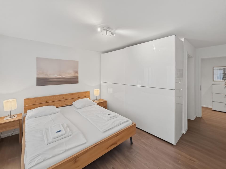 Bedroom, wardrobe