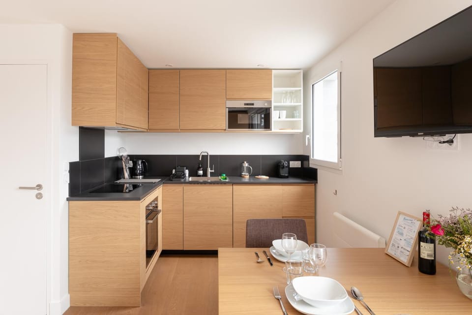 Kitchen or kitchenette
