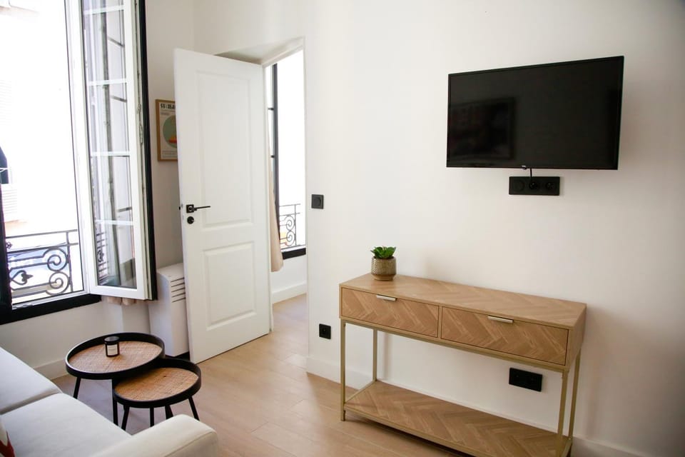 TV and multimedia, Living room, Seating area