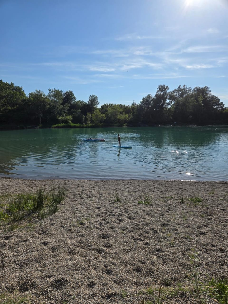 Iscles 231- MH Au calme près du lac Campground/ 
RV Resort in La Roque-d'Anthéron