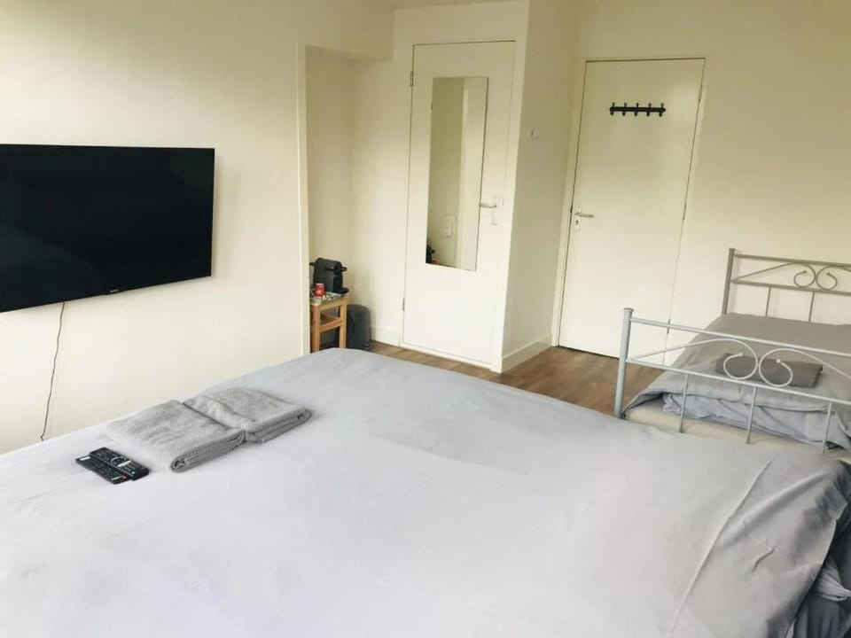 Canalview Amsterdam Hotel in Amsterdam