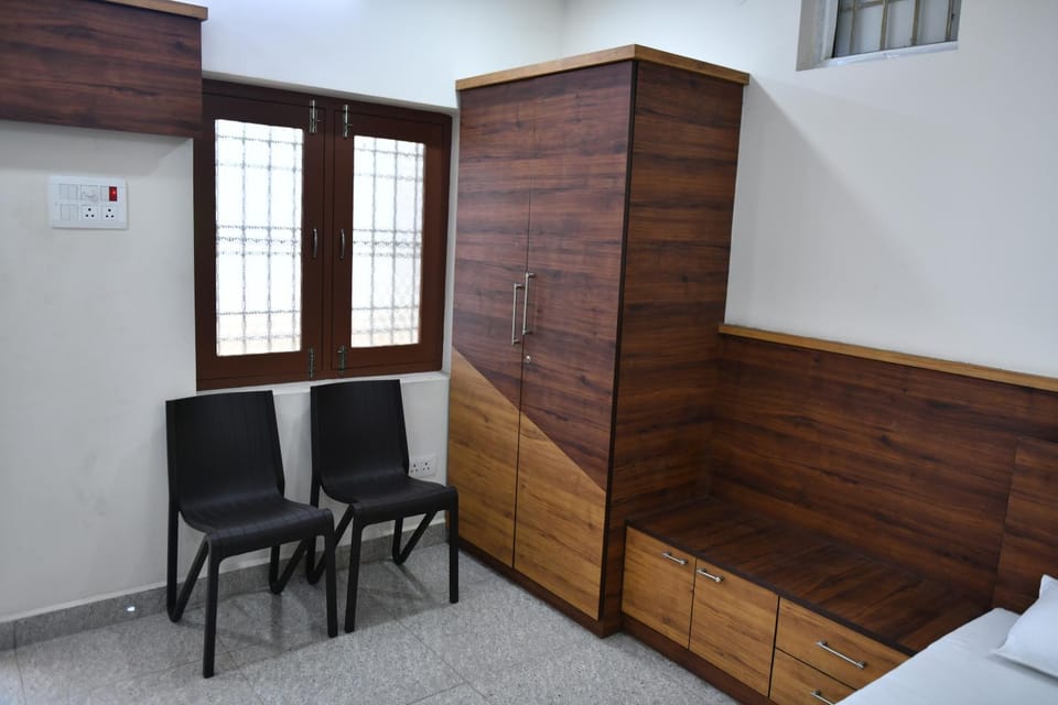 Seating area, wardrobe