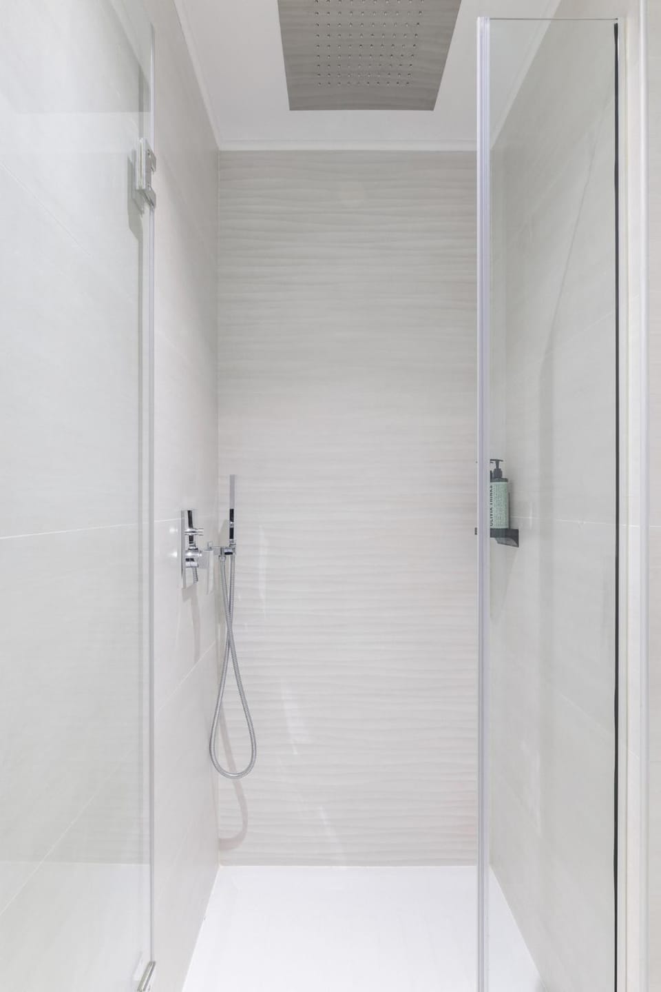 Shower, Bedroom