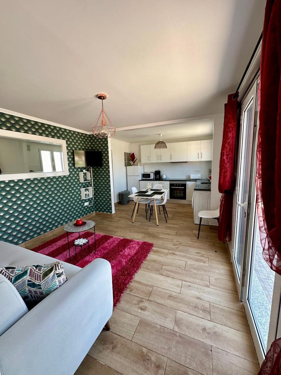 Living room, Dining area
