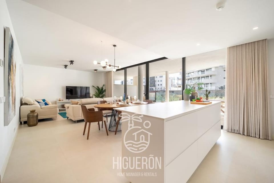 HigueronRentals Sandalo Apartment in Costa del Sol