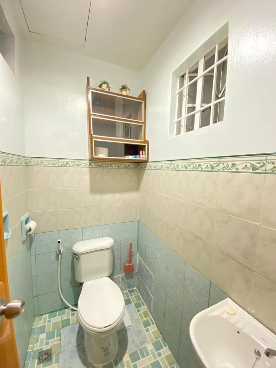 Toilet, bidet