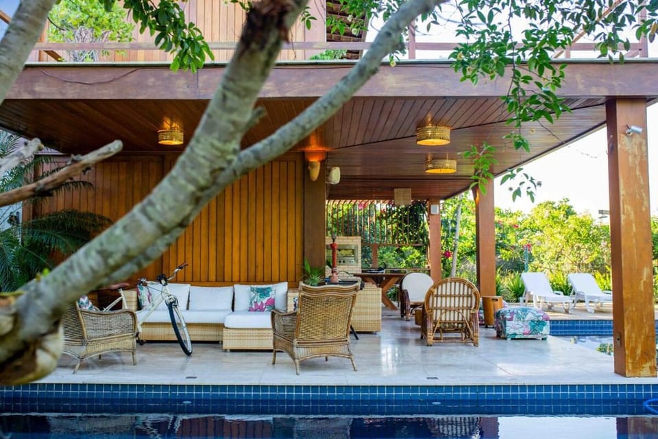 Linda Casa no Condominio Natural private reserve House in Praia do Forte