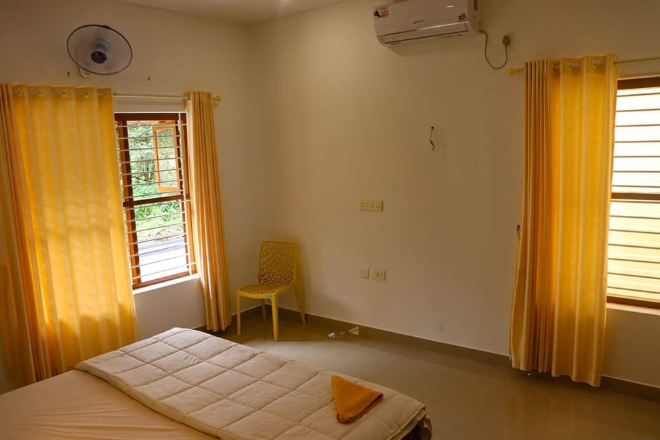 Bed, Bedroom, air conditioner