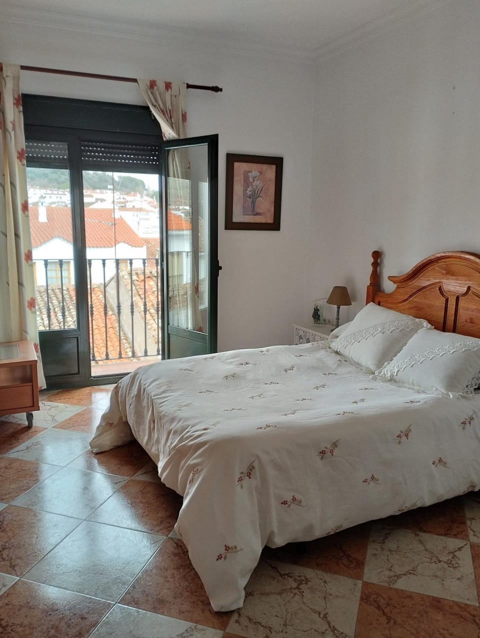 Bed, Balcony/Terrace, Bedroom, City view, furniture, internet, pet friendly, towels, air conditioner