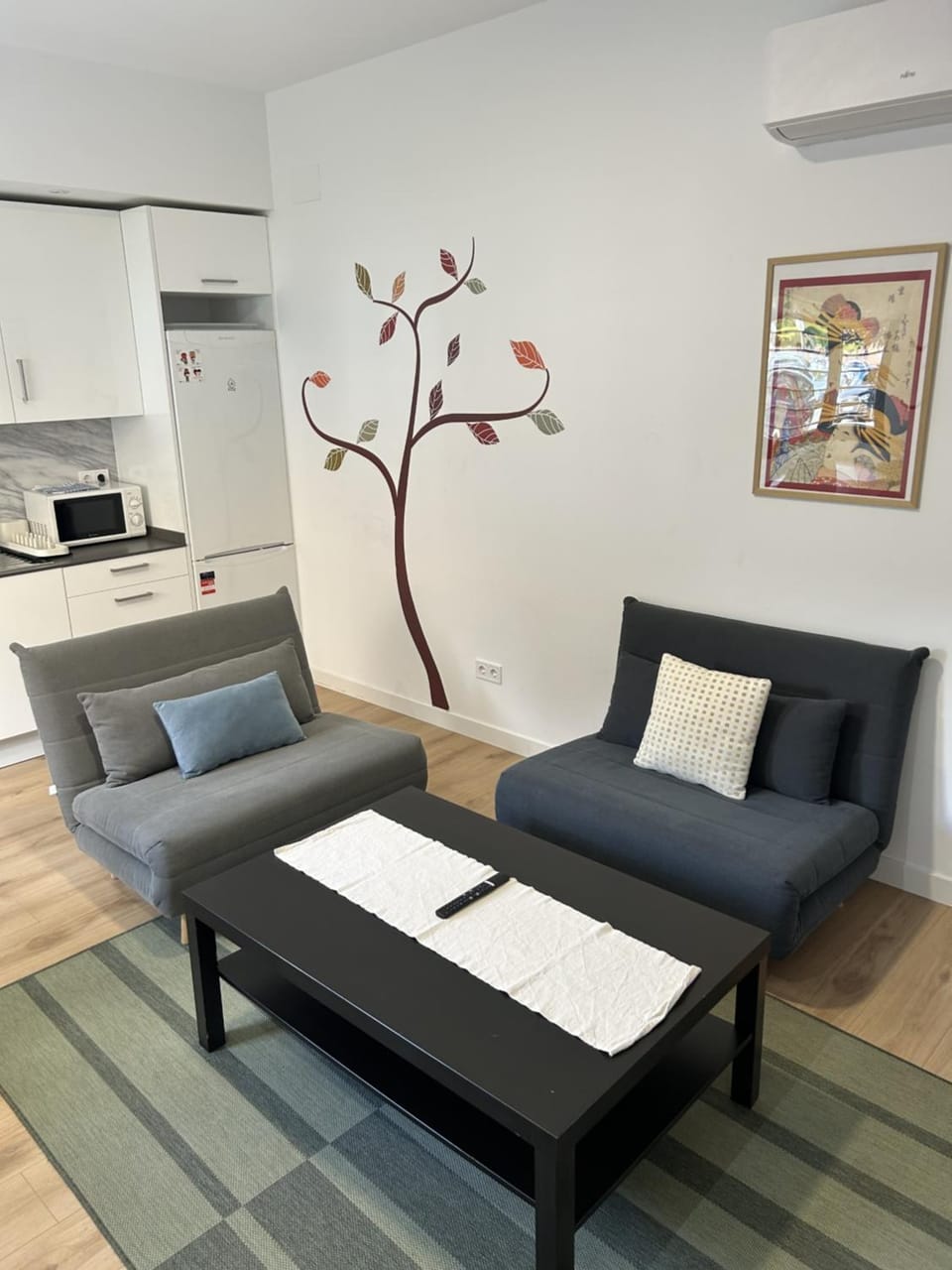 Living room, Seating area