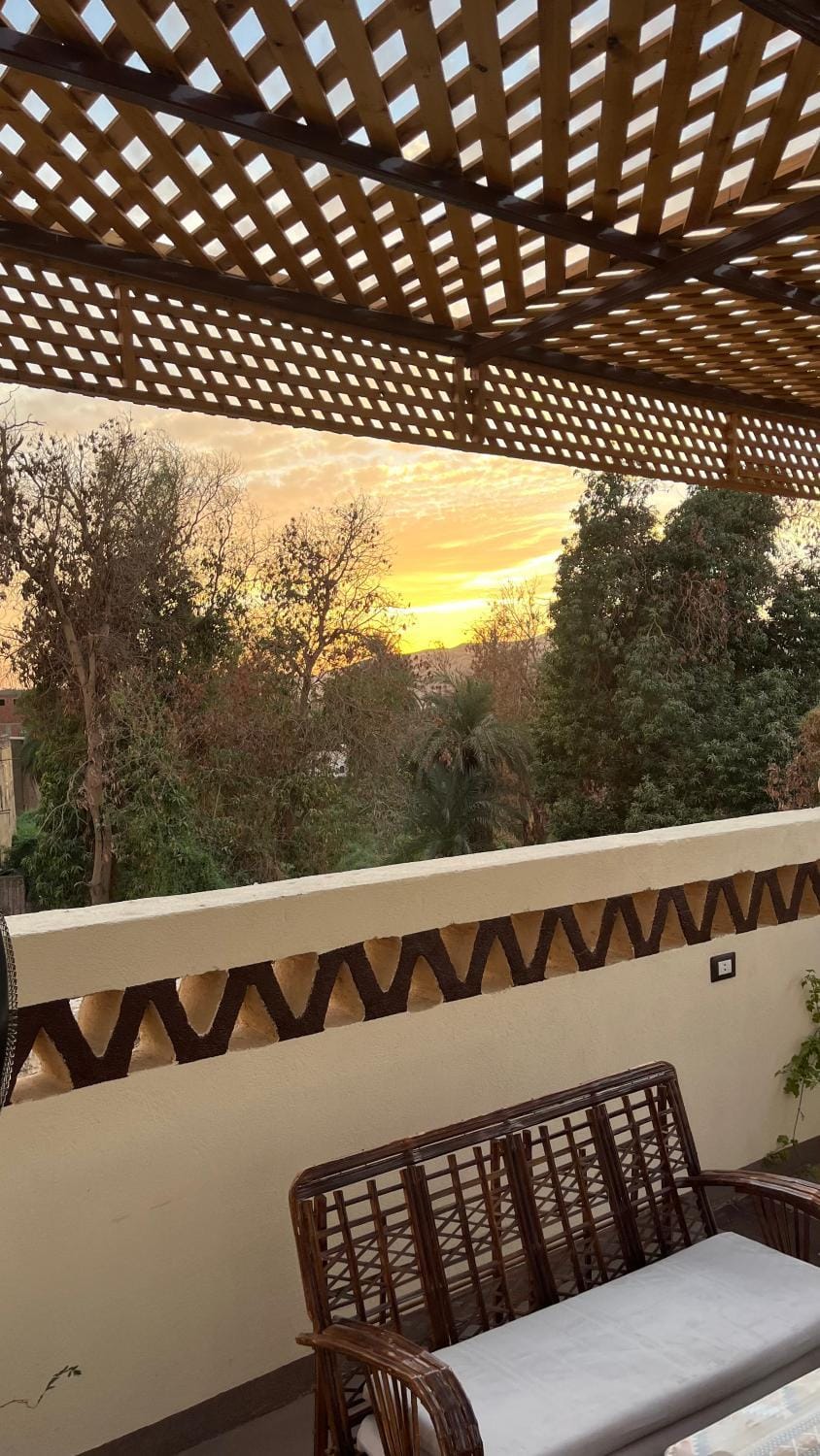 Natural landscape, View (from property/room), Balcony/Terrace, Seating area, Dining area