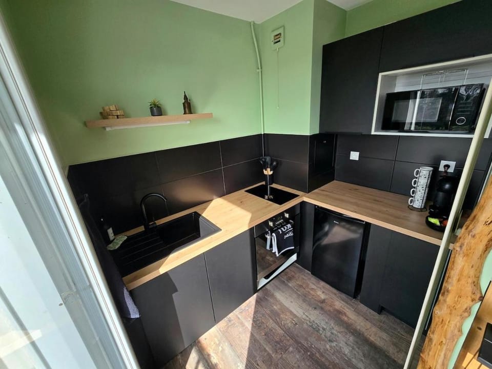oven, pet friendly, stove