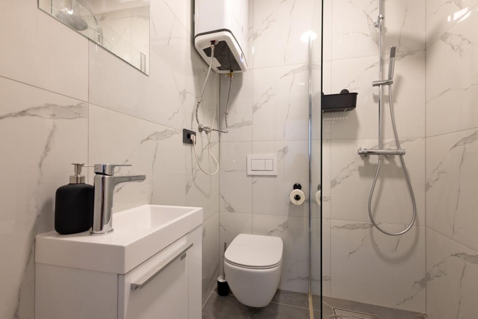 Shower, Toilet, Bathroom