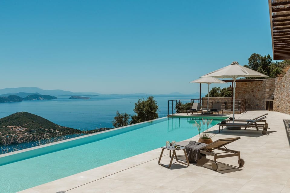 Sea view, Swimming pool