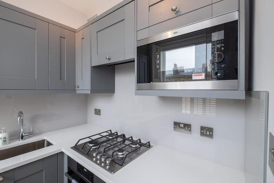Beautiful Regency flat by Sea Apartment in Hove
