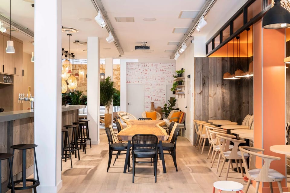 Restaurant/places to eat, Banquet/Function facilities