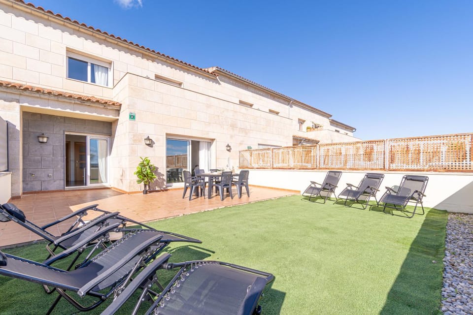 Jouvacations Ripolles Figueres-Vilafant Villa in Alt Empordà