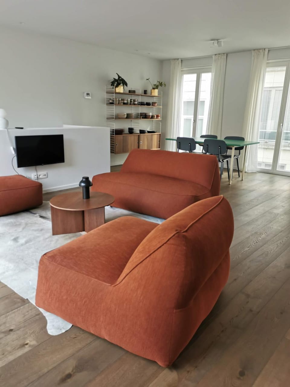 Living room, Seating area, Dining area