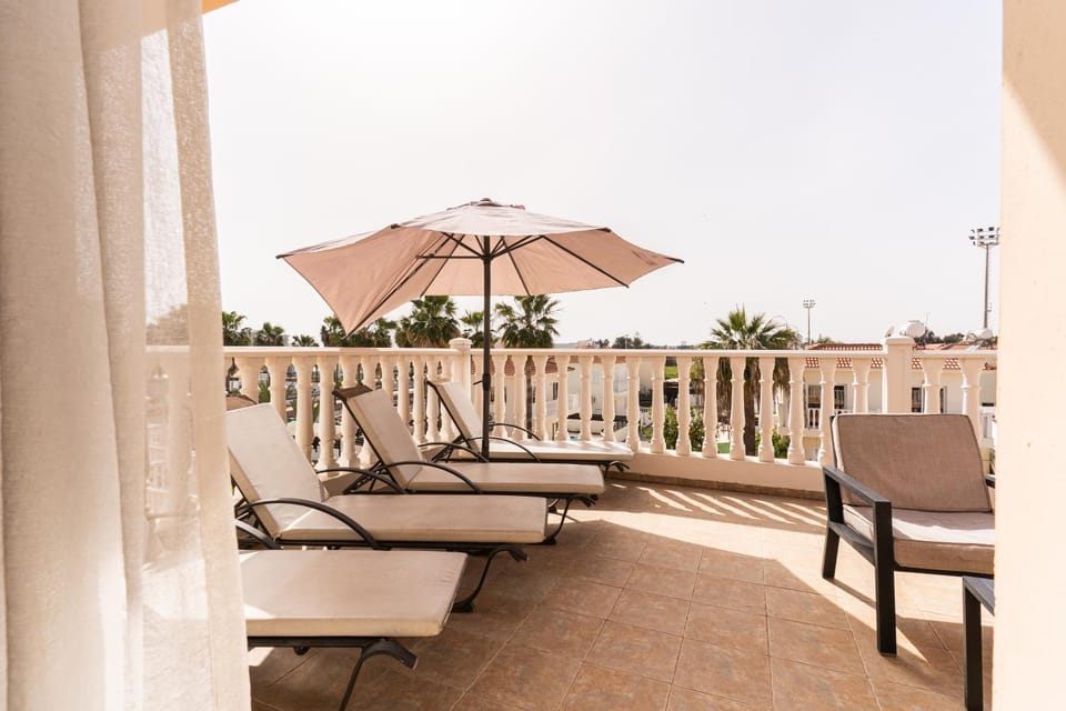 Balcony/Terrace, Balcony/Terrace, Seating area, sunbed