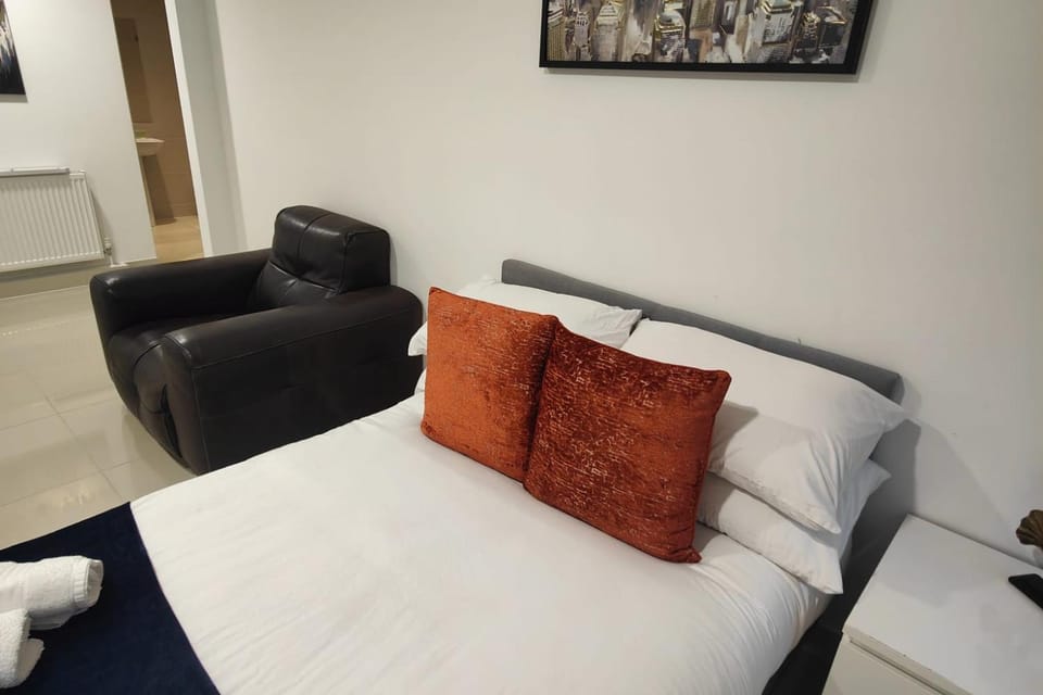 Bed, Bedroom