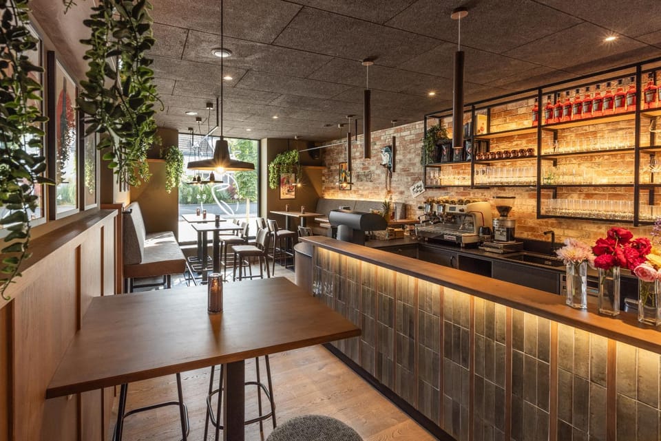 Lounge or bar, Seating area