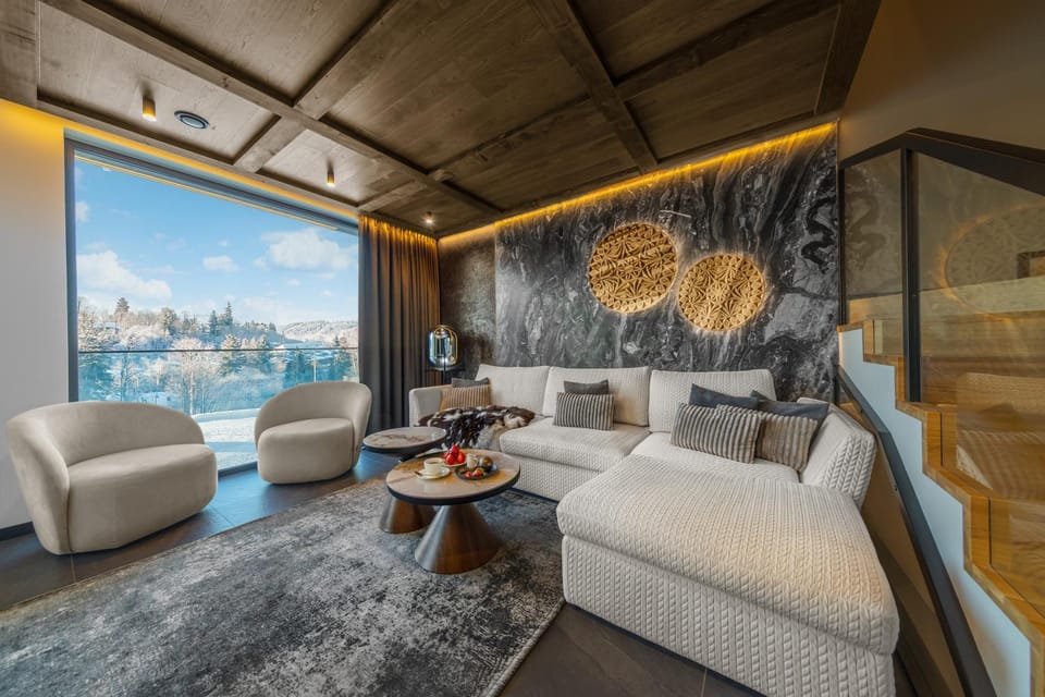 View (from property/room), Balcony/Terrace, Living room, Seating area