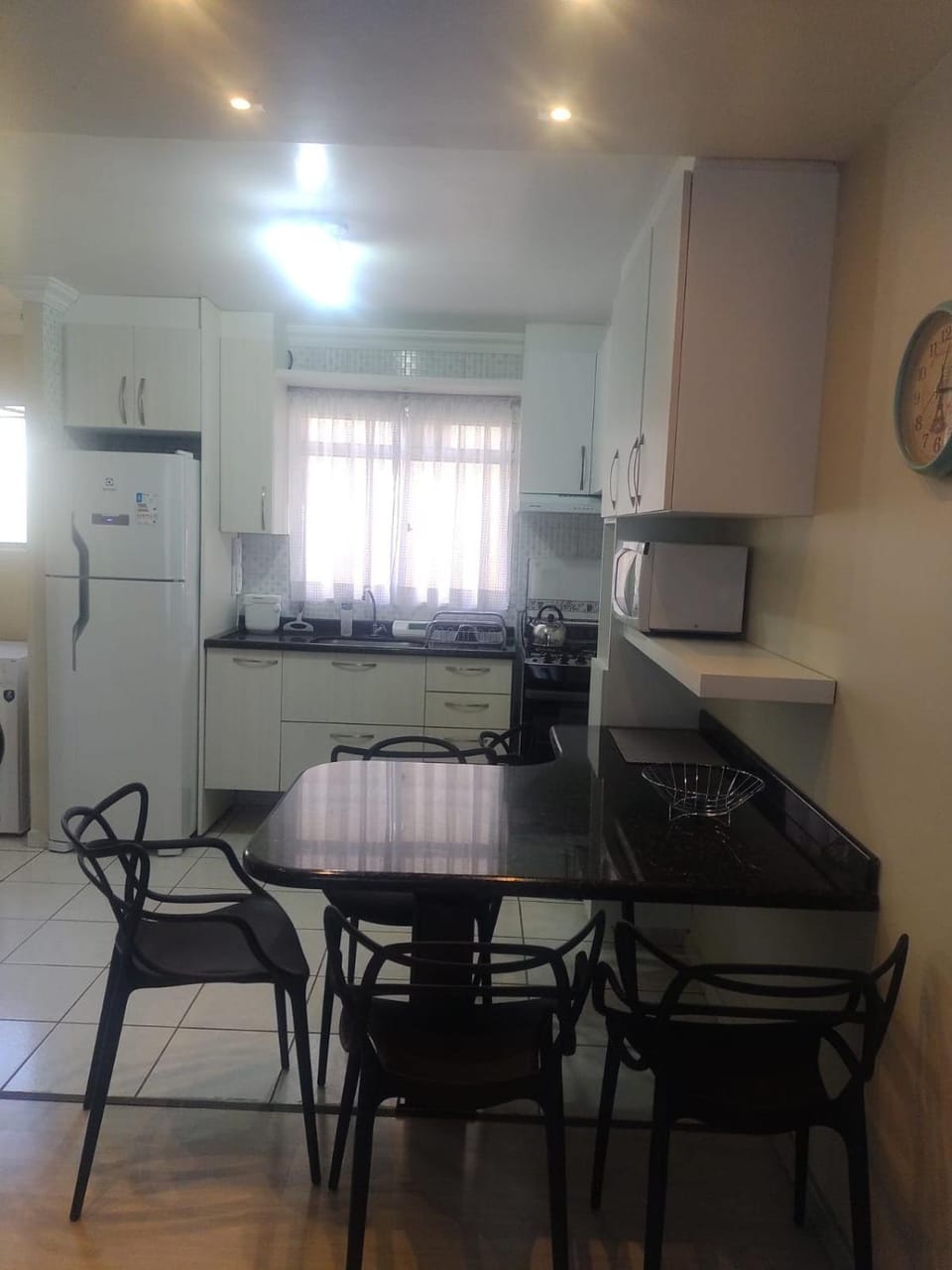 Kitchen or kitchenette, Dining area, oven, stove