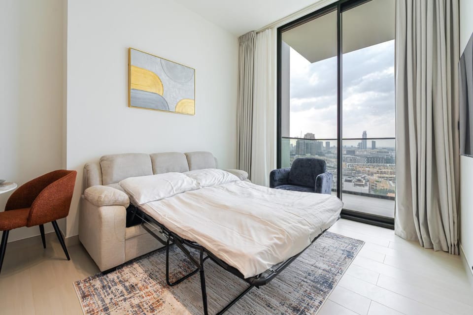 Bed, Living room