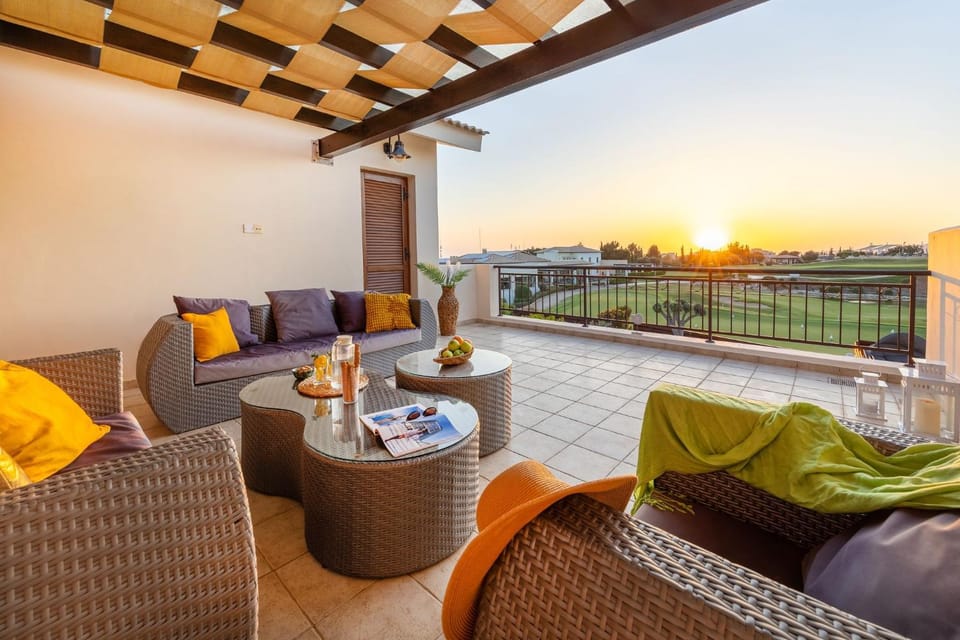 Balcony/Terrace, Living room